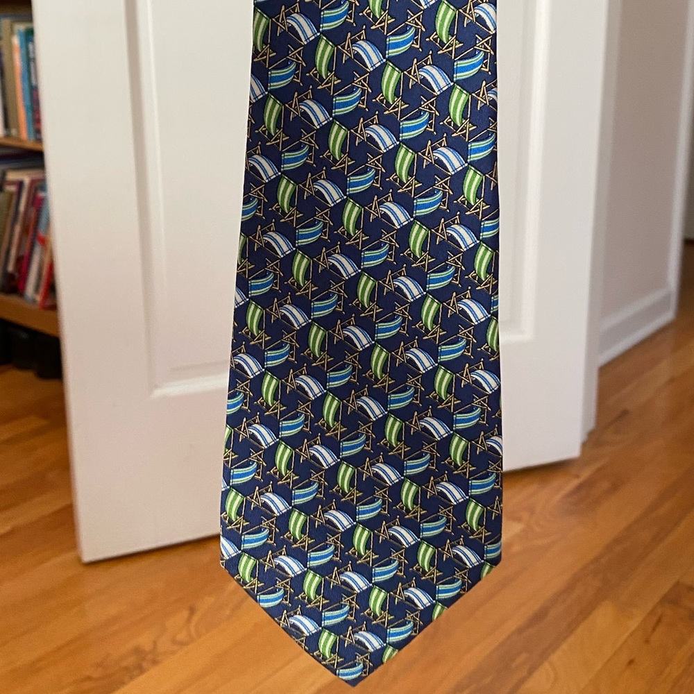 Ferragamo Silk Navy tie with beach chair pattern